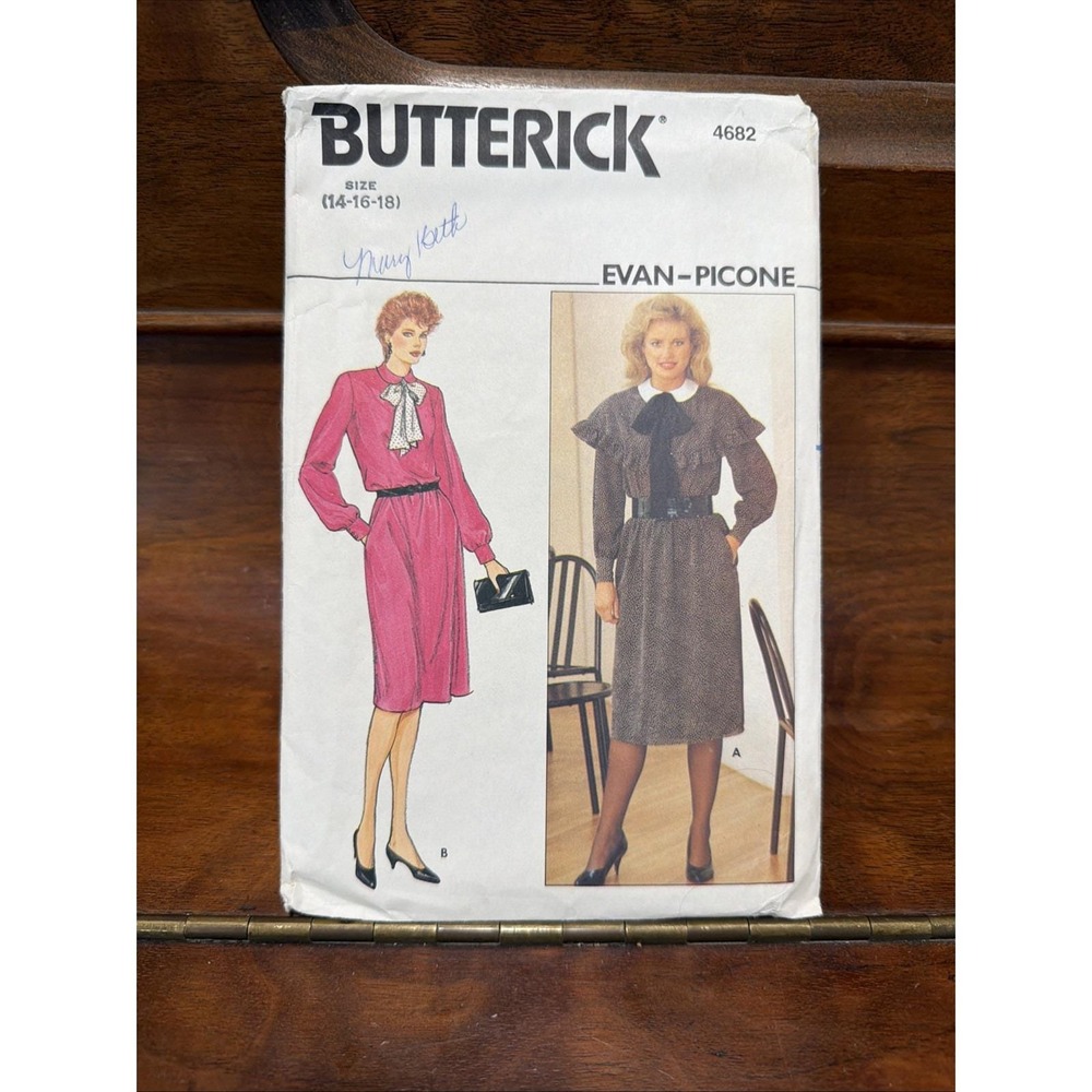 Vintage Butterick Sewing pattern 4682 Size 14, 16, 18
